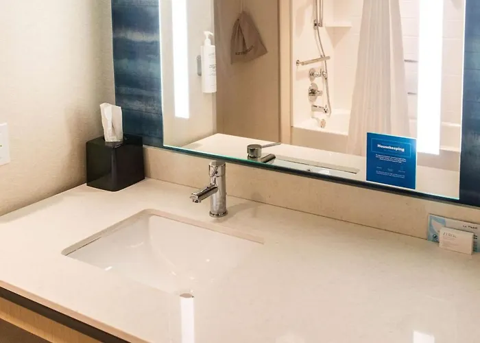 Hilton Garden Mattoon, Il 3*